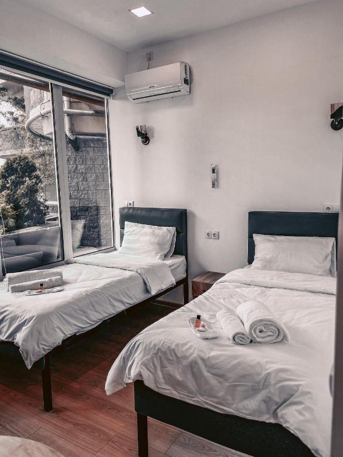 Apple Cozy Hotel Tbilisi Exterior photo